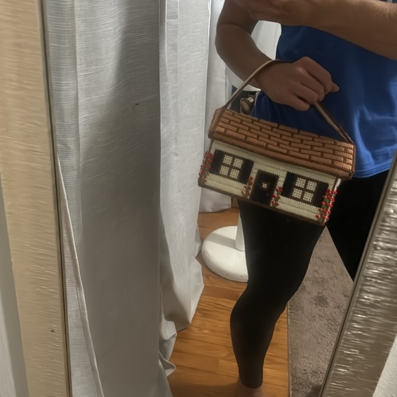 Needlepoint Kit Vintage Bag-Arm Carry Style-Cottage Core Mini House - Picture 15 of 16